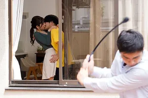 Chị gái mày ngon quá làm tao không làm chủ được cái buồi