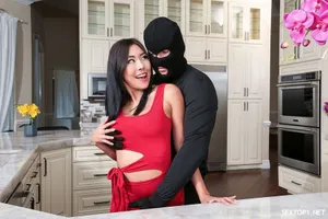 Làm ơn hãy tha cho cái lồn của em huhu