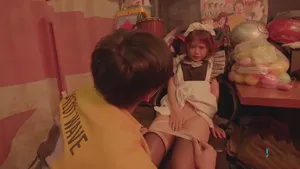 Trong lớp học, dòng chảy của bồn tắm lên đến đỉnh điểm hgl video
